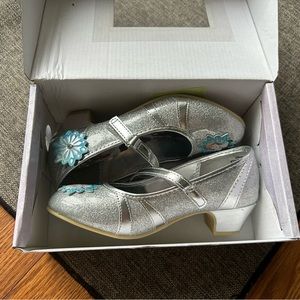 NIB Frozen character dress up shoes, size 13